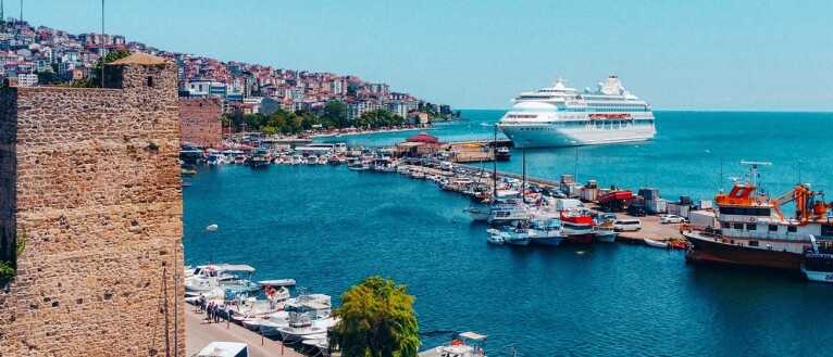 Круизы из Сочи в Турцию и Египет на лайнере Astoria Grande
